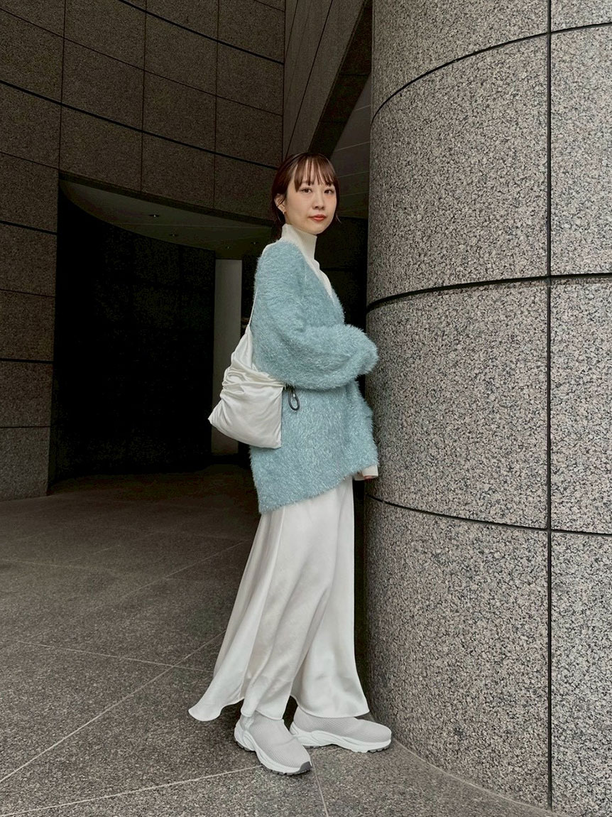 フェザーラメニットプルオーバー(ニット)｜トップス｜emmi（エミ）の