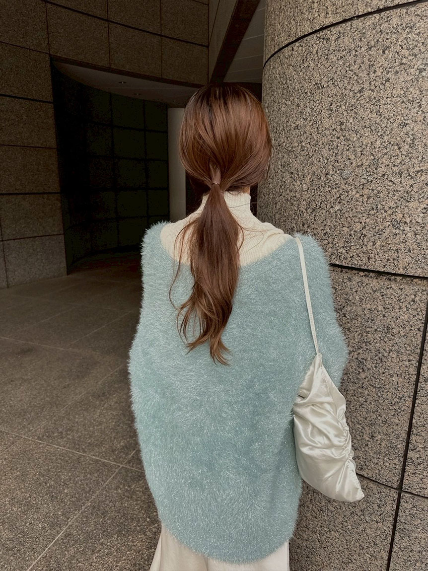 フェザーラメニットプルオーバー(ニット)｜トップス｜emmi（エミ）の