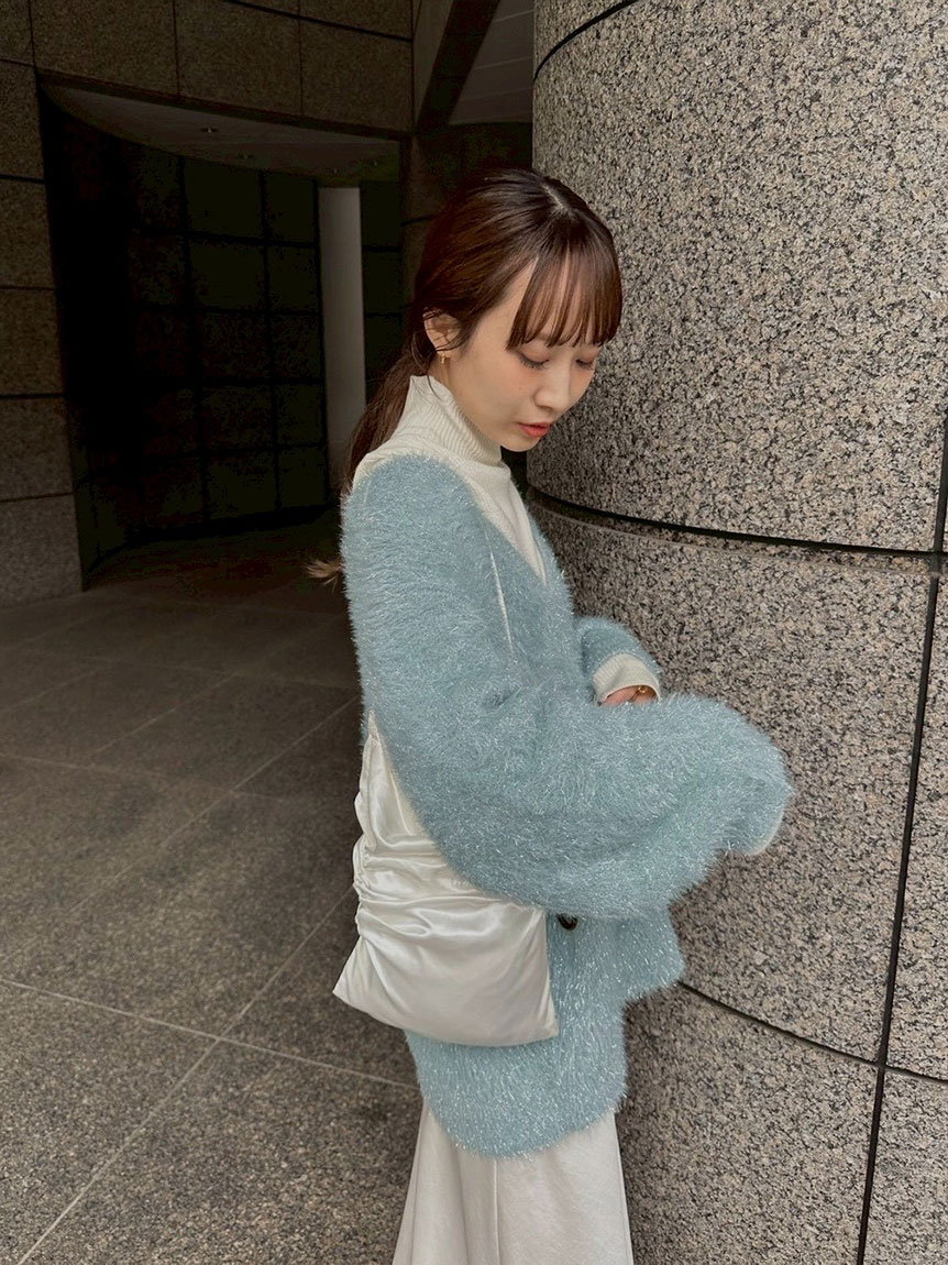 フェザーラメニットプルオーバー(ニット)｜トップス｜emmi（エミ）の