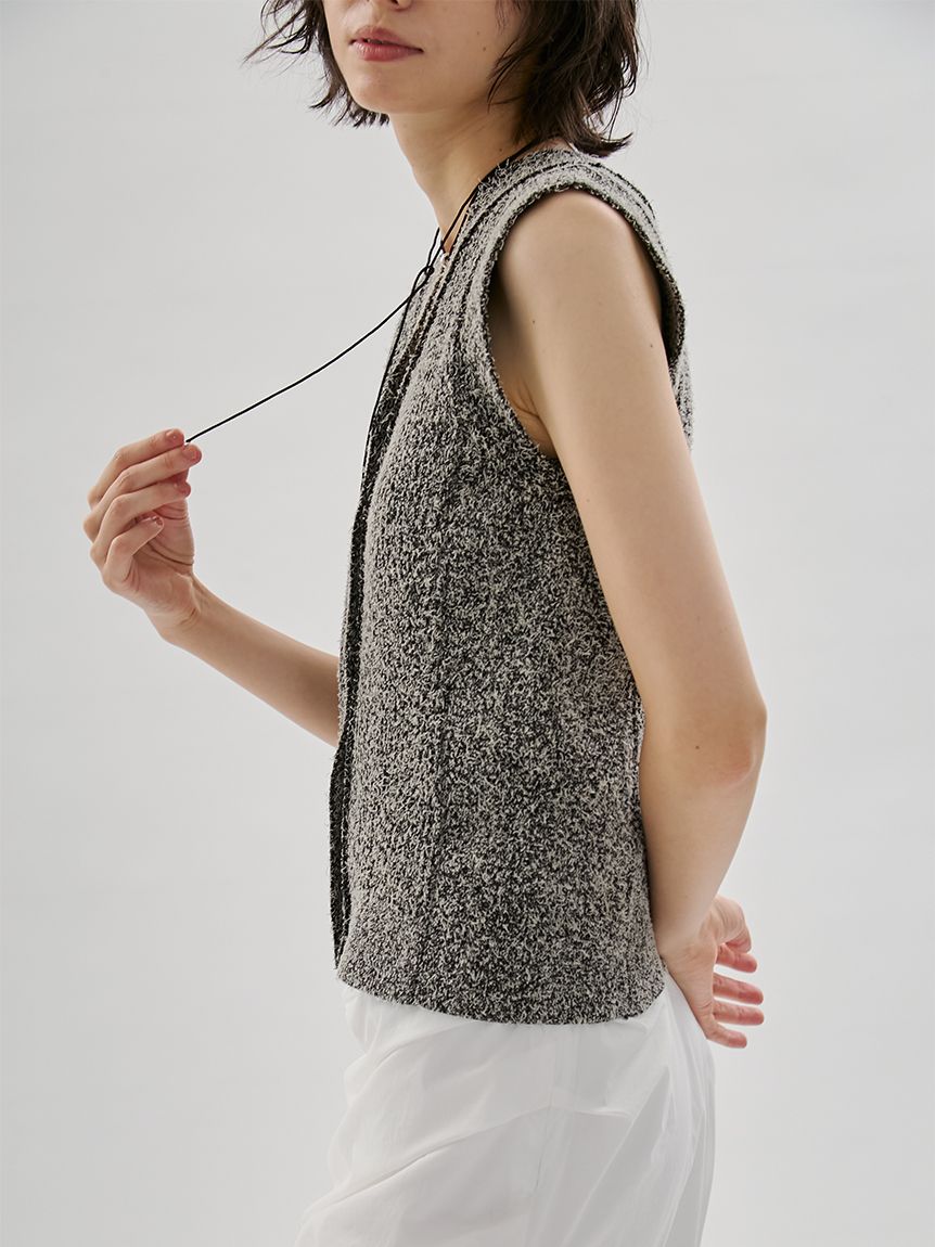 ツノヤーンリブニットベスト(ニット)｜トップス｜emmi（エミ）の通販