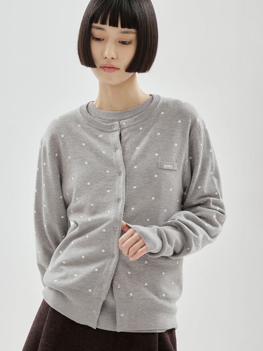 ONLINE限定カラーあり】emmiロゴクルーネックプルオーバー(ニット