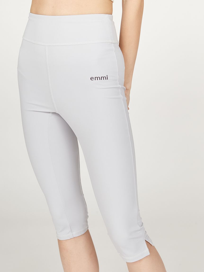 サステナレッチカプリレギンス(パンツ)｜セレクトウェア｜emmi（エミ