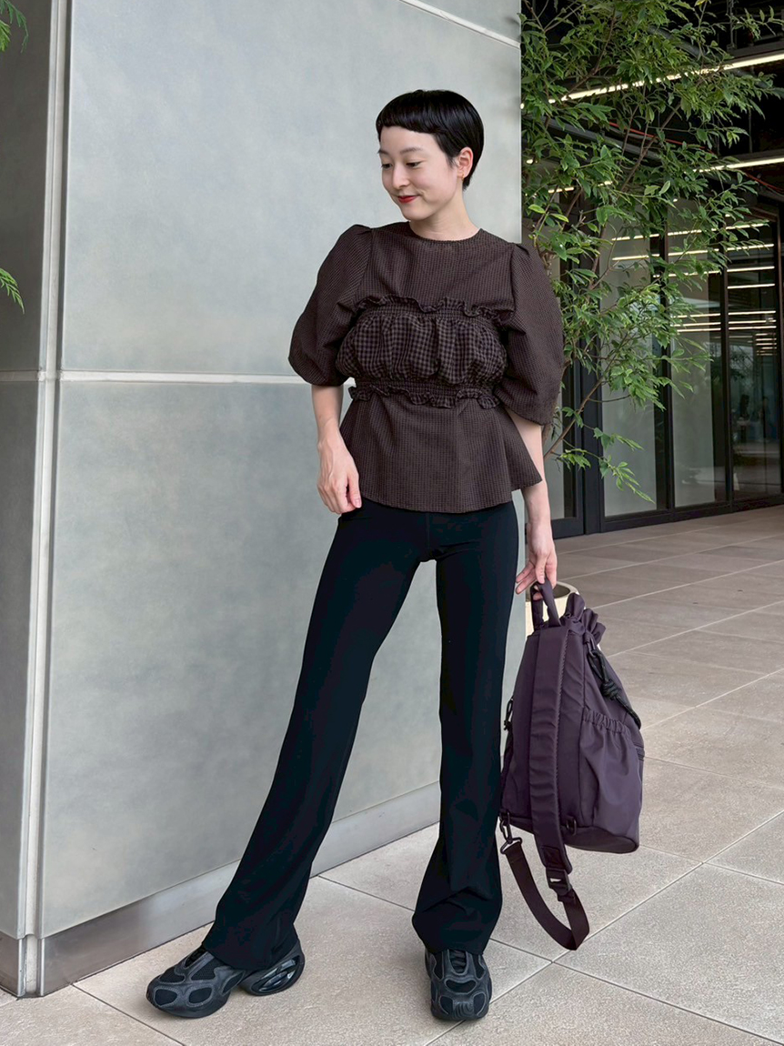 ELLIE エリー スティッチフレアパンツ Sサイズネイビー ELLIE エリー スティッチフレアパンツ Sサイズネイビー ELLIE エリー