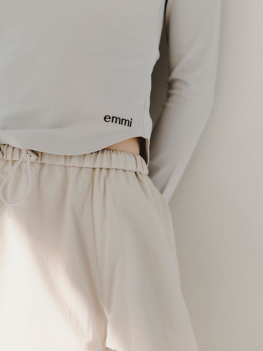 emmi yogaサスティナレッチプルオーバー　セット emmi yoga】サステナレッチプルオーバー(WELLNESS&TRAINING WEAR