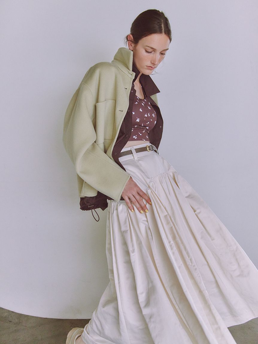 ディフォームフラワーブラトップ(WELLNESS&TRAINING WEAR)｜emmi（エミ