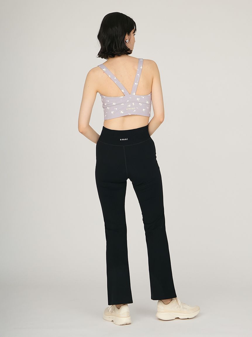 ディフォームフラワーブラトップ(WELLNESS&TRAINING WEAR)｜emmi（エミ