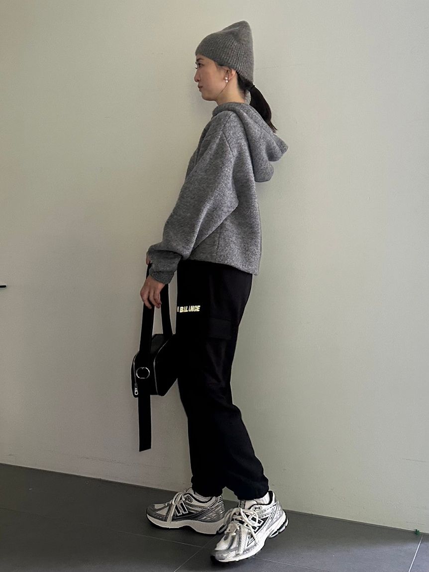 未使用 ニューバランス 美脚パンツ ブラック×チドリ　Ｌ New Balance for emmi】NB Logo Jogger Pants(スウェットパンツ