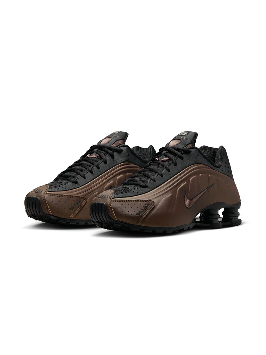 NIKE meets emmi】SHOX R4(スニーカー)｜シューズ｜emmi（エミ
