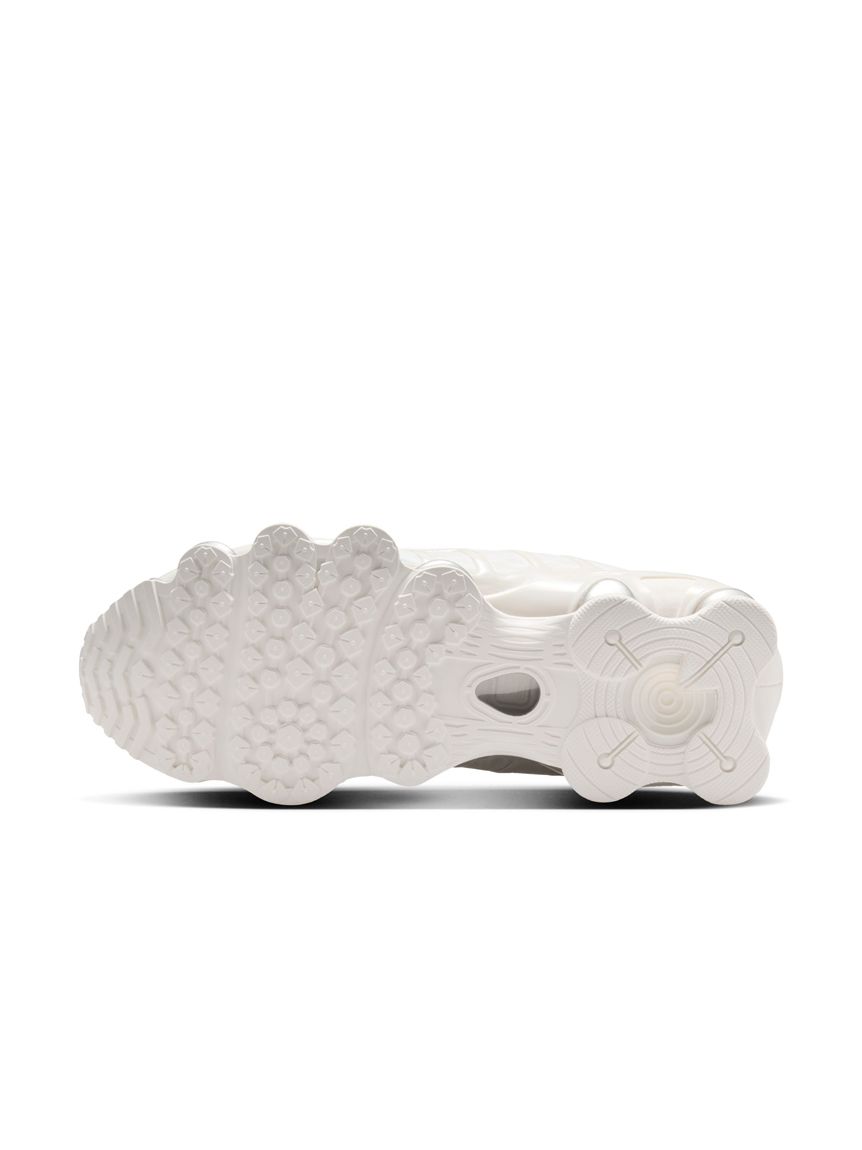 NIKE meets emmi】SHOX TL(スニーカー)｜シューズ｜emmi（エミ）の通販