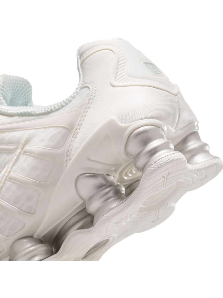 NIKE meets emmi】SHOX TL(スニーカー)｜シューズ｜emmi（エミ