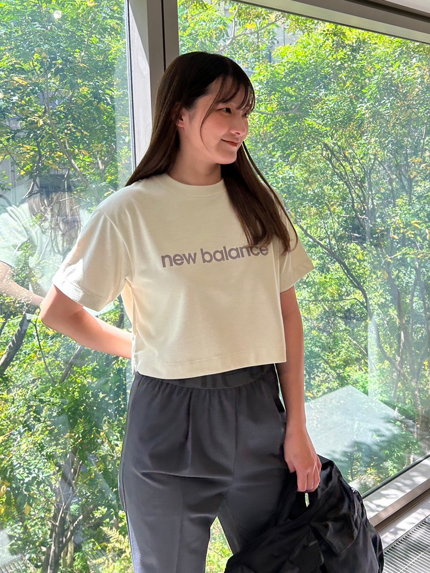 New balance for emmi】9BOX Crop Tee with emmi(Tシャツ