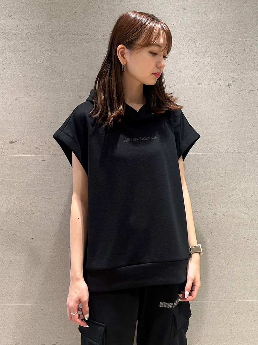 エミ emmi 【New Balance for emmi】MET24 Hooded Vest （BEG） エミ emmi 【New Balance for emmi】MET24 Hooded Vest （BEG