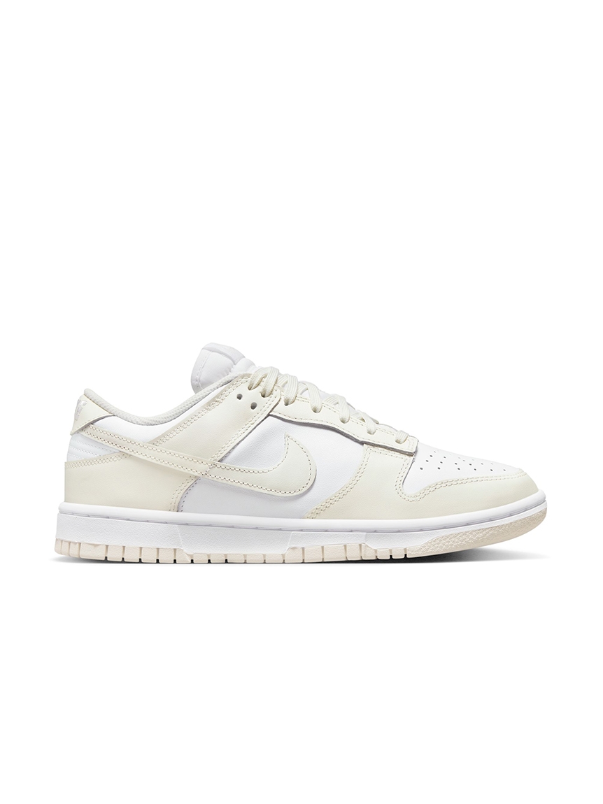 nike low top dunks womens