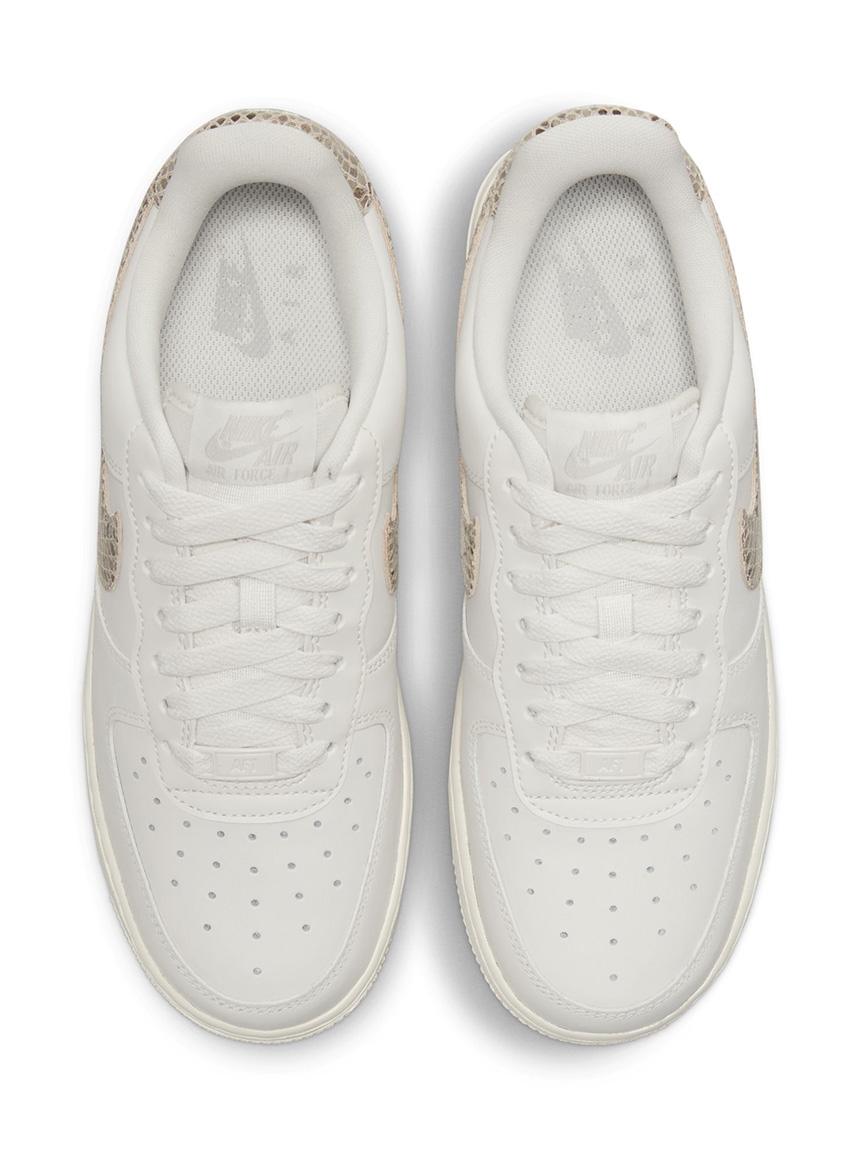 定価以下!NIKE WMNS AIR FORCE 1 07 DD8959-002