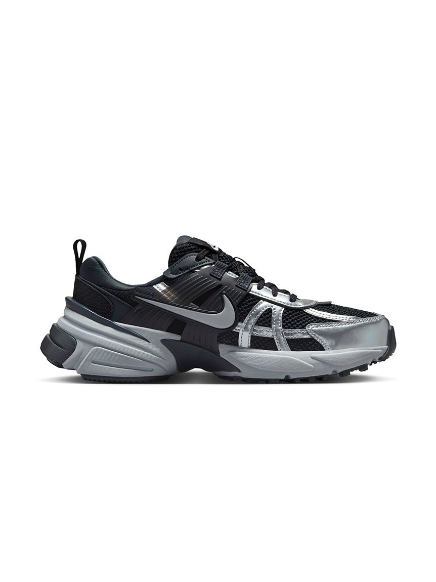NIKE meets emmi　W NIKE V2K RUN 25.5 NIKE meets emmi】V2K RUN(スニーカー)｜シューズ｜emmi（エミ