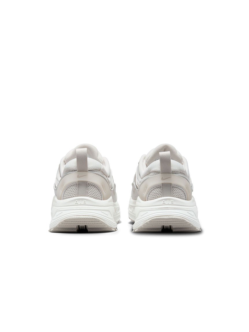 NIKE】W AIR MAX BLISS(スニーカー)｜シューズ｜emmi（エミ）の通販