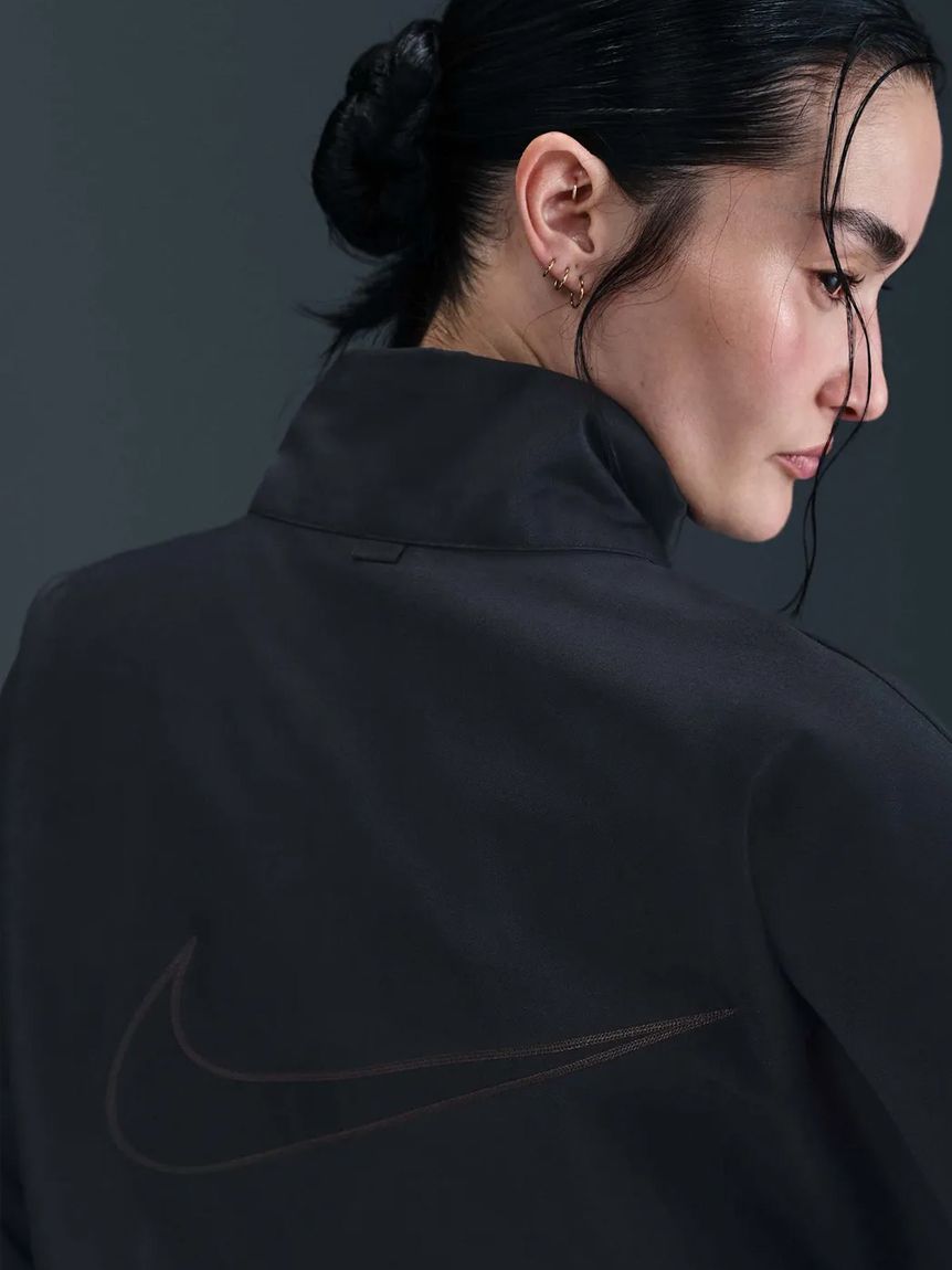 NIKE】CLLCTN WR TWILL JK(ブルゾン)｜アウター｜emmi（エミ）の通販