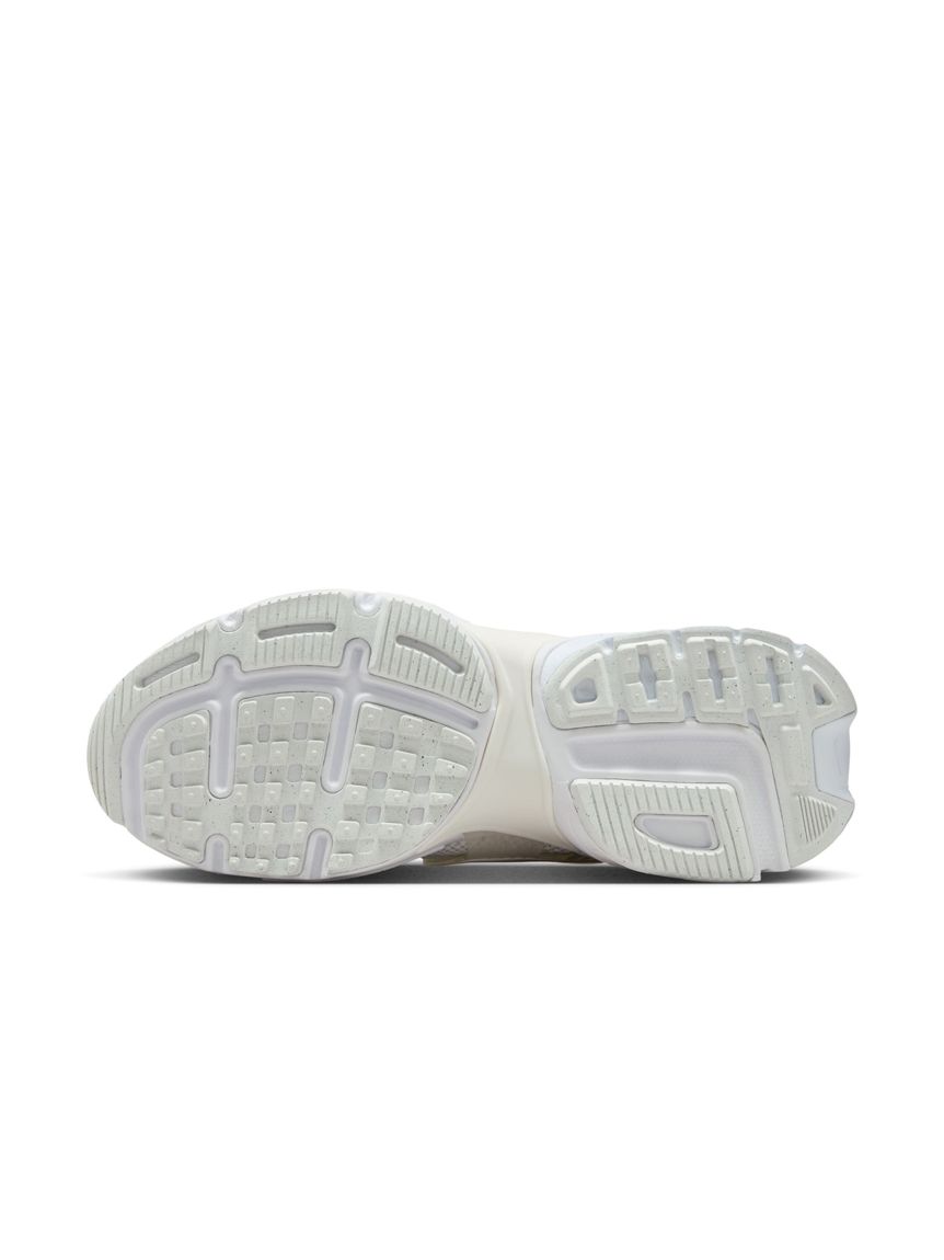NIKE meets emmi】V2K RUN(スニーカー)|シューズ|emmi(エミ NIKE meets emmi】V2K RUN(スニーカー)|シューズ|emmi(エミ