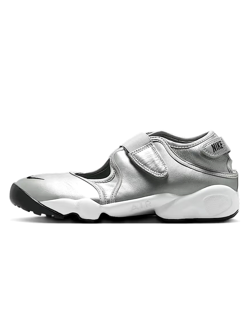 NIKE meets emmi】W AIR RIFT(スニーカー)｜シューズ｜emmi（エミ）の