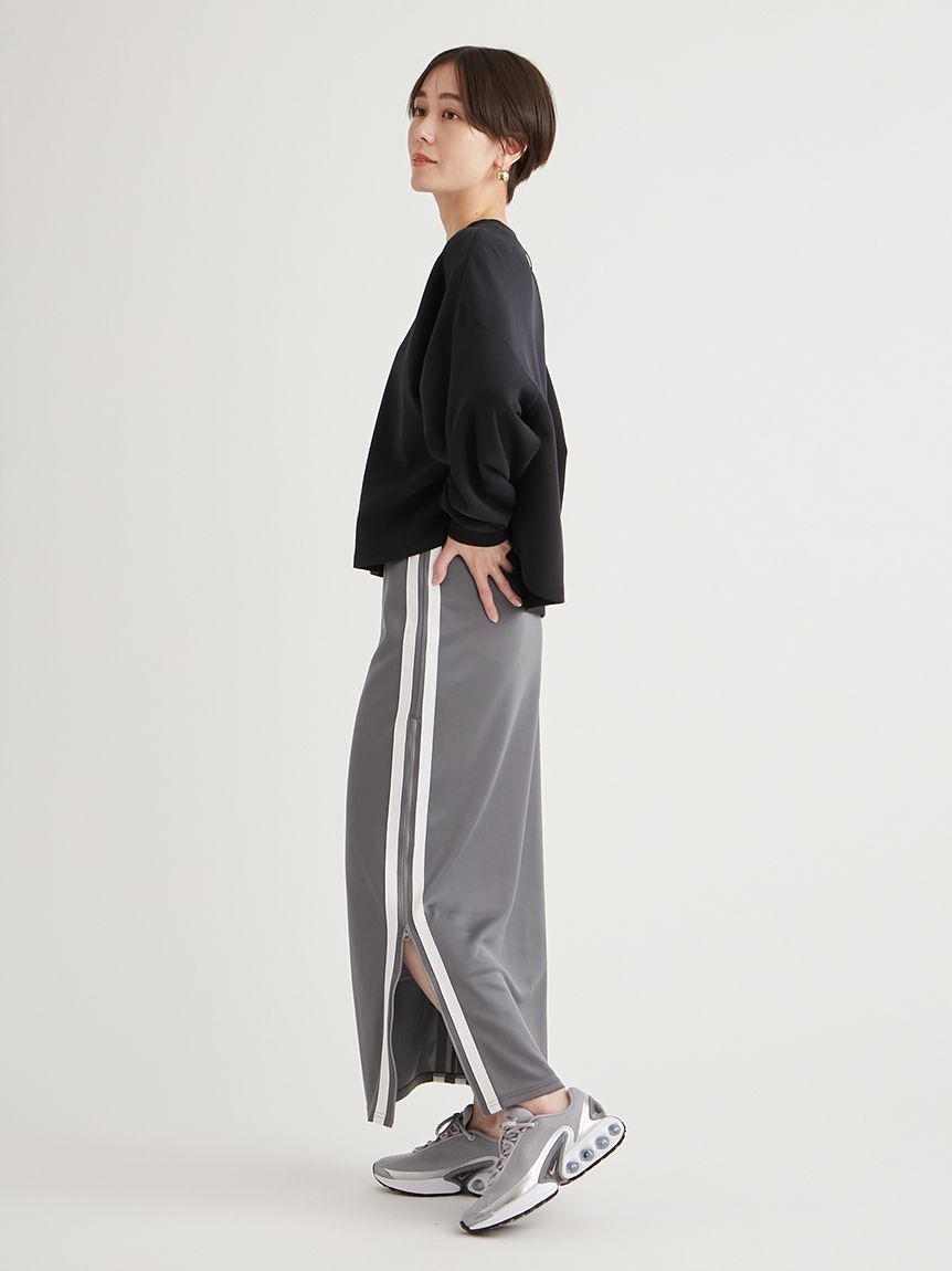 NIKE meets emmi】Dri-FIT OVERSIZED CREW-NECK TOP(ニット