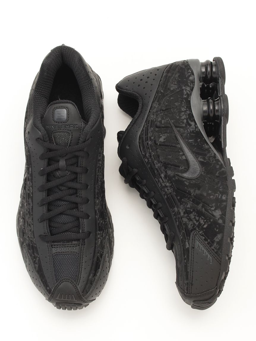 NIKE】SHOX R4(スニーカー)|シューズ|emmi(エミ)の通販 NIKE】SHOX R4(スニーカー)|シューズ|emmi(エミ)の通販