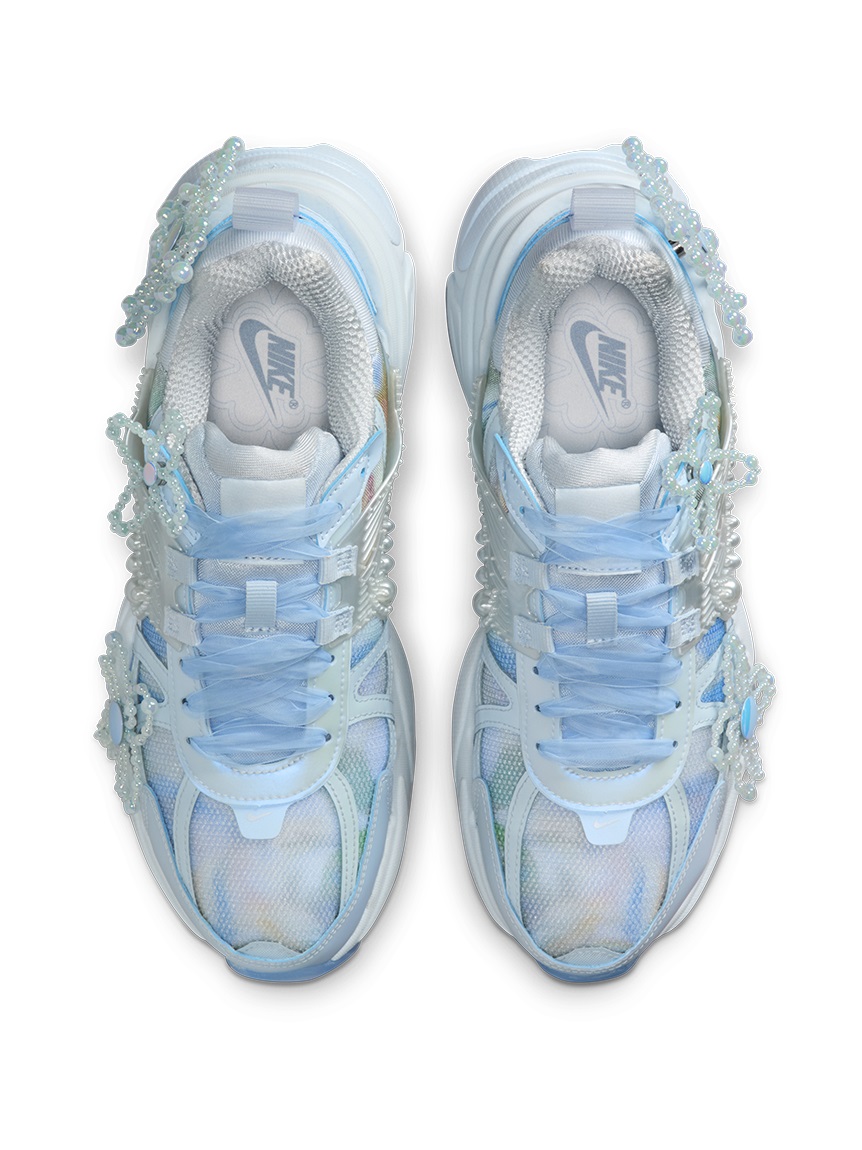 限定値下げ　NIKE meets emmi V2K RUN ナイキ　エミ NIKE meets emmi】W NIKE V2K RUN(スニーカー)｜シューズ｜emmi
