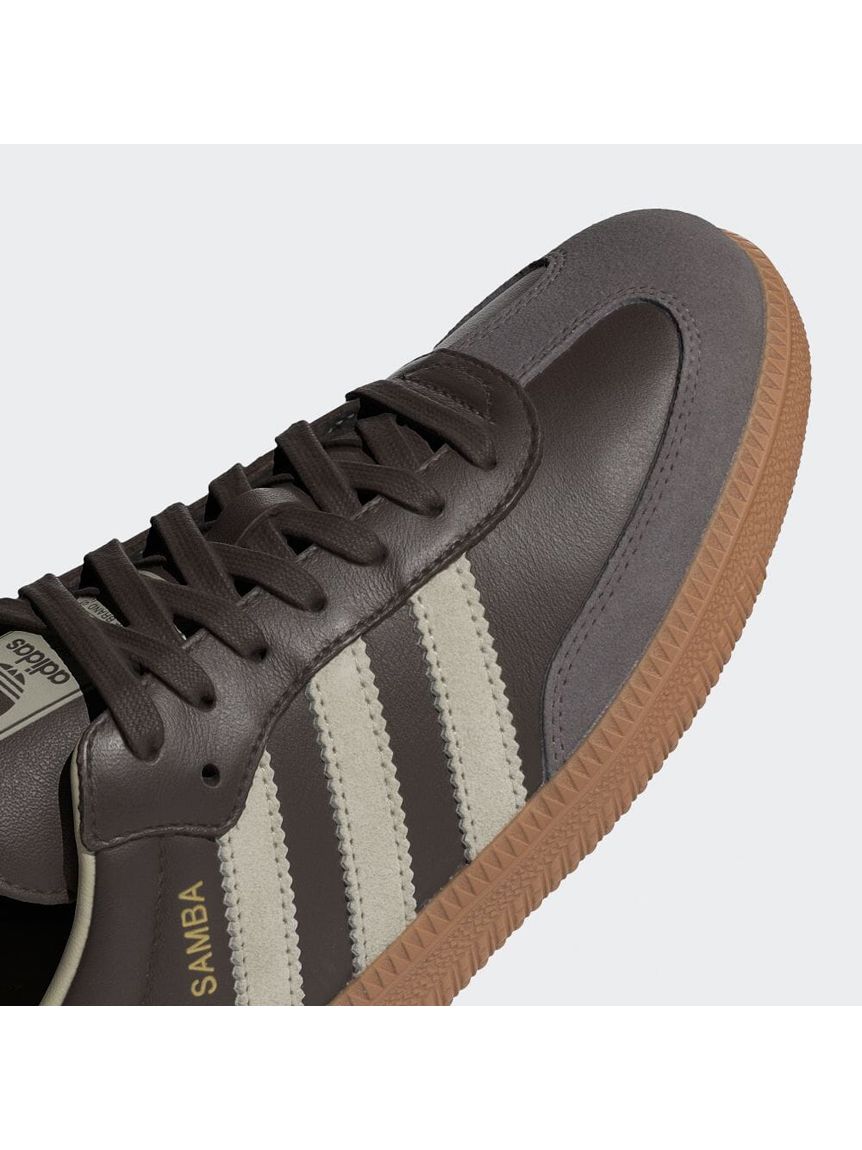emmi(エミ)】adidas OriginalsのクラシックスニーカーSAMBA OGを