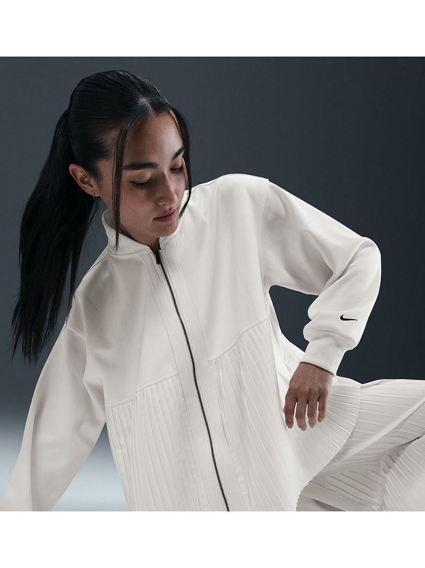 NIKE】PLEATED JKT(ジャケット)｜アウター｜emmi（エミ）の通販サイト