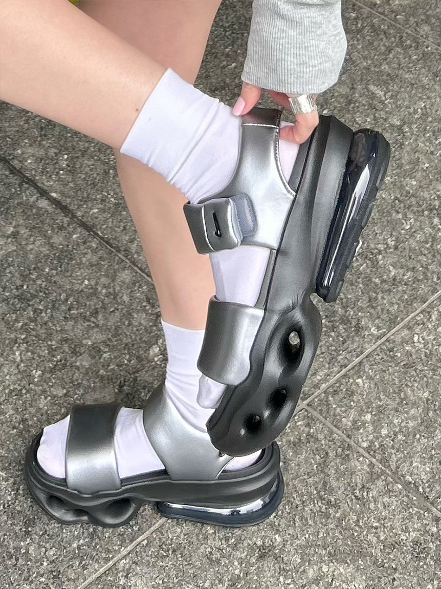 NIKE】AIR MAX HALO(サンダル)｜シューズ｜emmi（エミ）の通販サイト