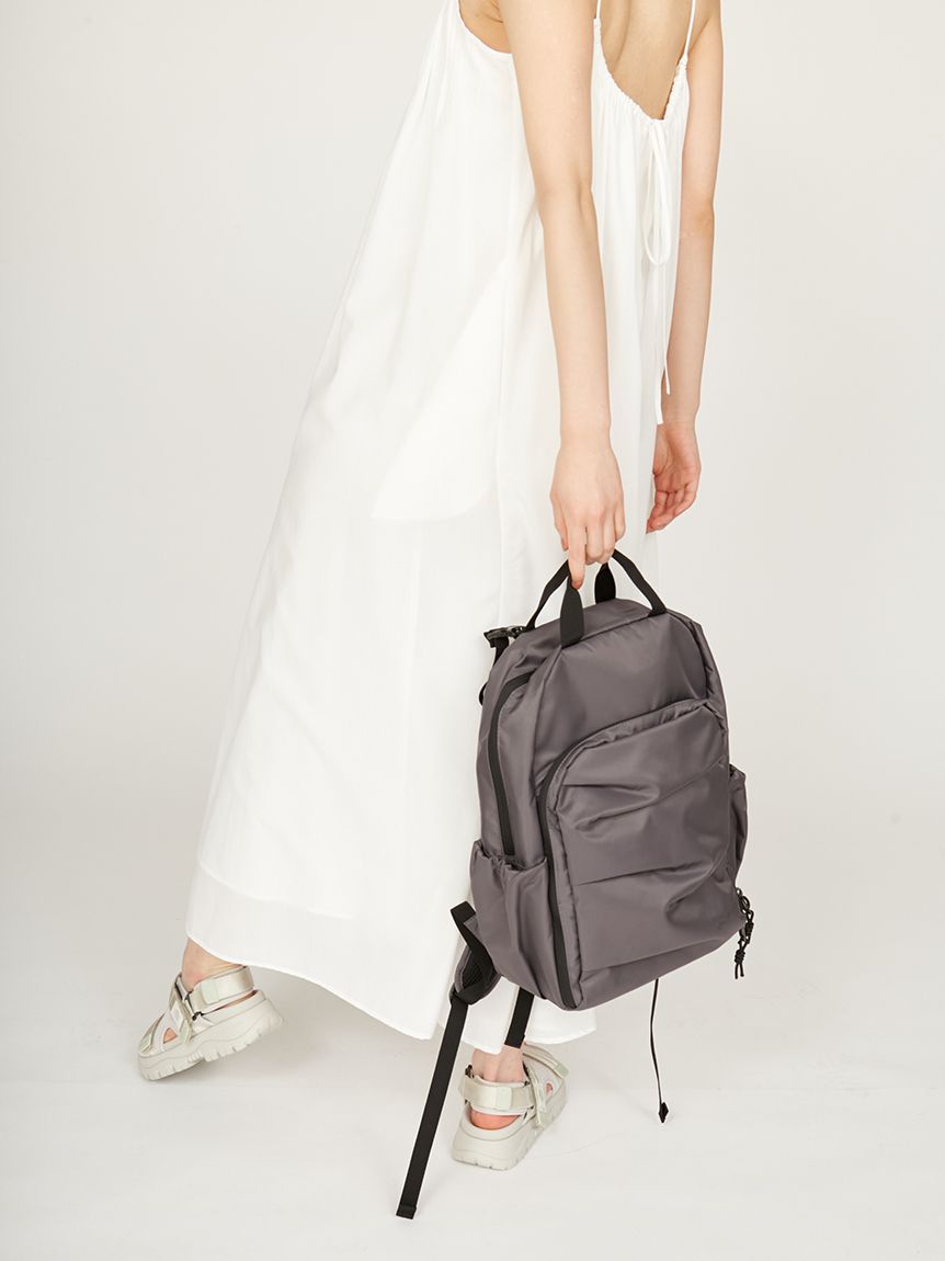 emmi Columbia リュック emmi×Columbia】Great Smoky GardenTM E. 18L Backpack(バックパック