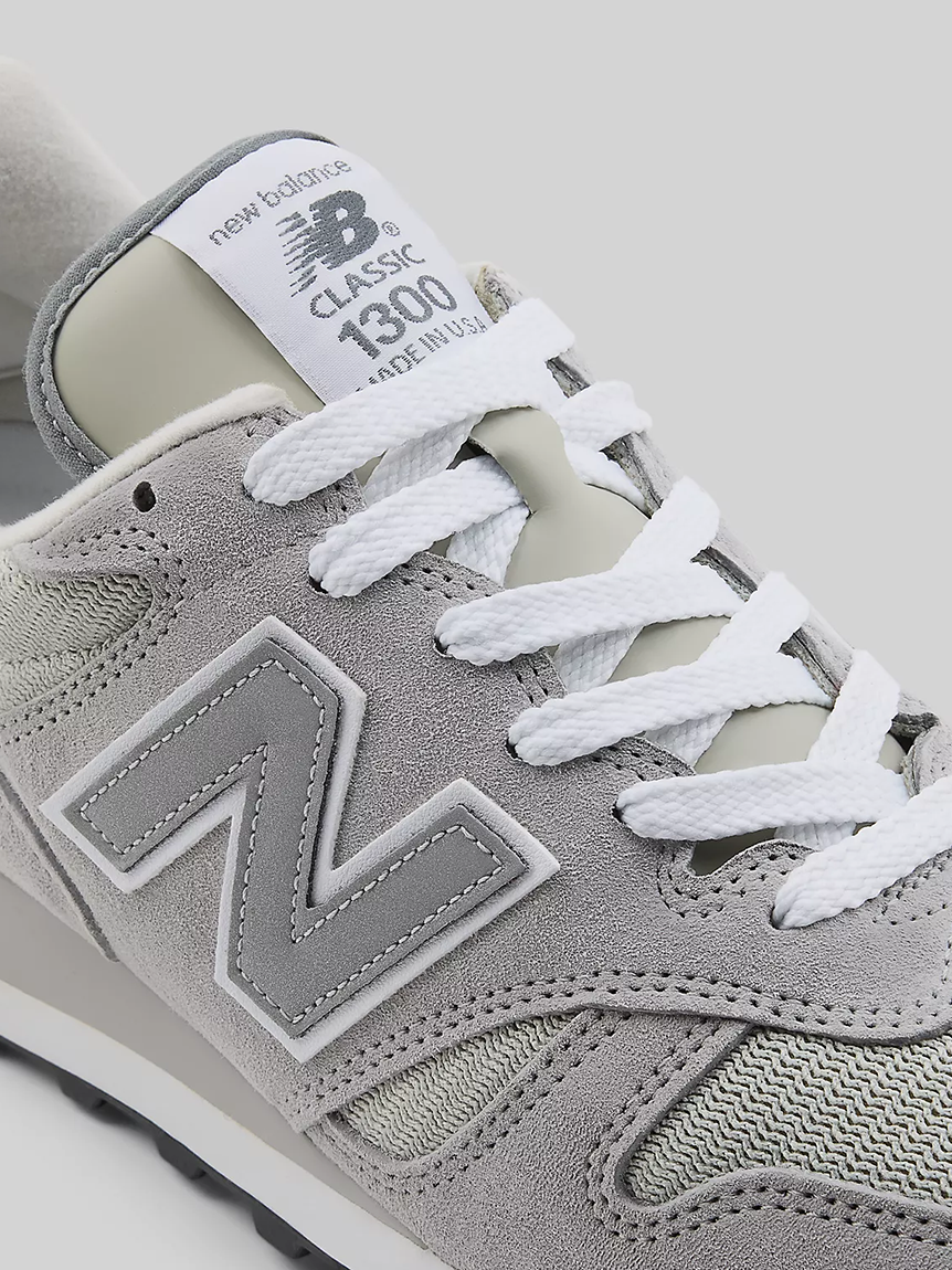美品　New Balance BOAスニーカー グレー New Balance】U1300(スニーカー)｜シューズ｜emmi（エミ）の通販サイト