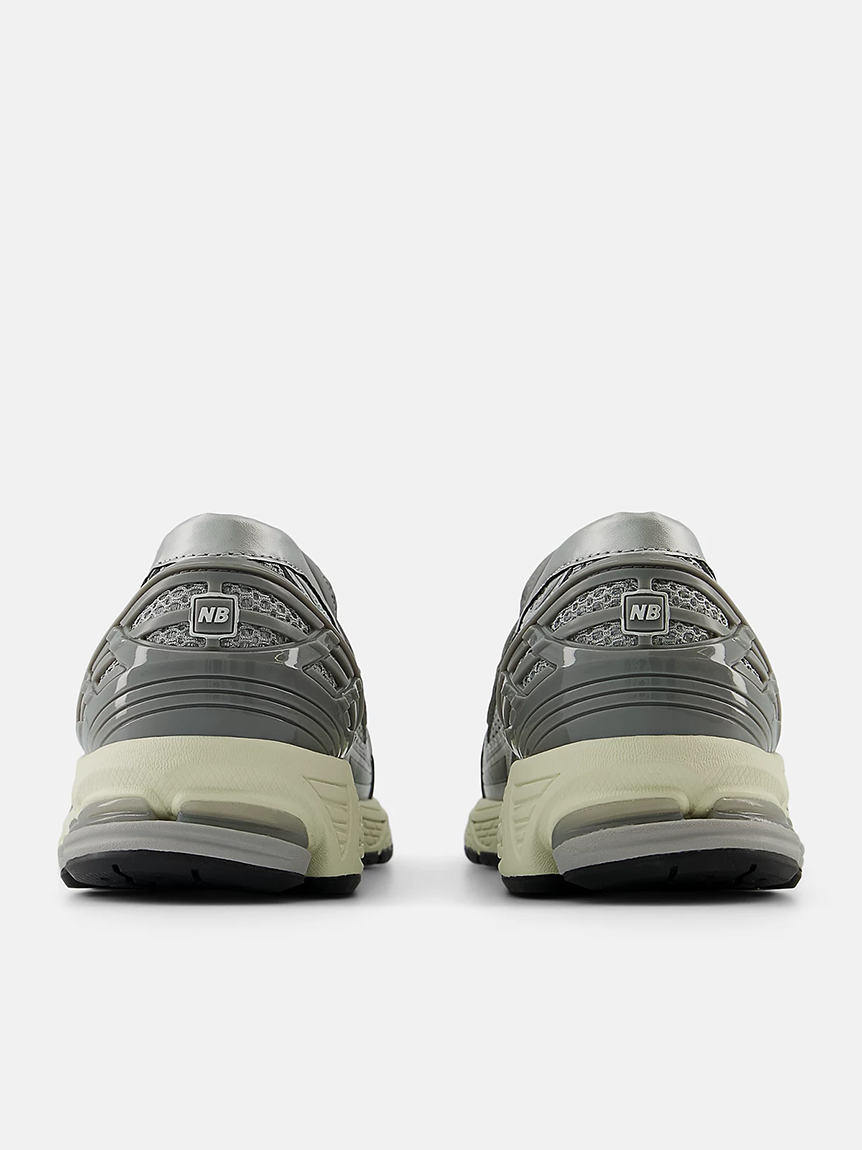 New Balance】U1906L(スニーカー)｜シューズ｜emmi（エミ）の通販