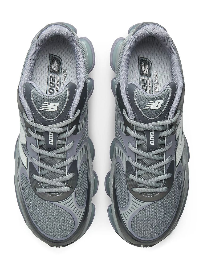 New Balance】U2000(スニーカー)｜シューズ｜emmi（エミ）の通販サイト
