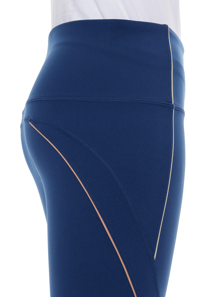 イミレ 2XU】Form Swift Hi-Rise C(WELLNESS&TRAINING WEAR)｜emmi（エミ）の
