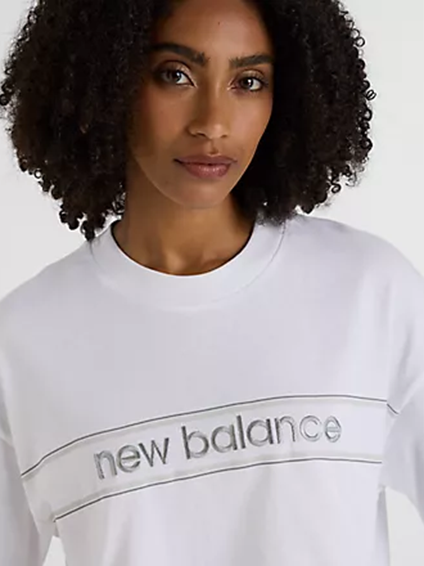 国内発送関税無し☆ JEANS☆リニアロゴTシャツ New Balance for emmi】Athletics リニアロゴTシャツ(Tシャツ