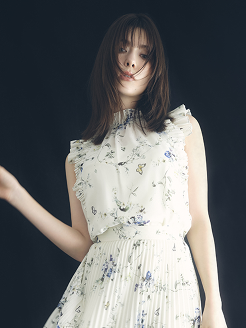 ♢ d.i.a ダイア ベアトップ 袖なし ギャル フリル 背中 レース d.i.a