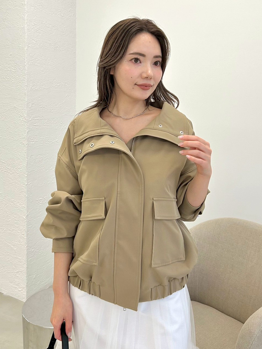 新品タグ付　ビアズリー レイヤードフレアジップブルゾン　ベージュ　再お値下げ☆ 新品タグ付 ビアズリー レイヤードフレアジップブルゾン ベージュ 再お