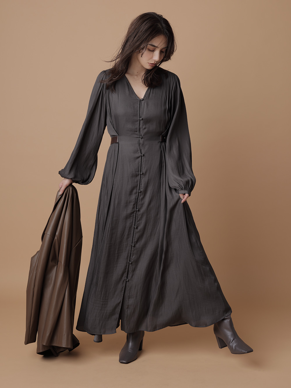 レザーベルトワンピース マキシ ロングワンピース ワンピース Fray I D フレイ アイディー の通販サイト 公式