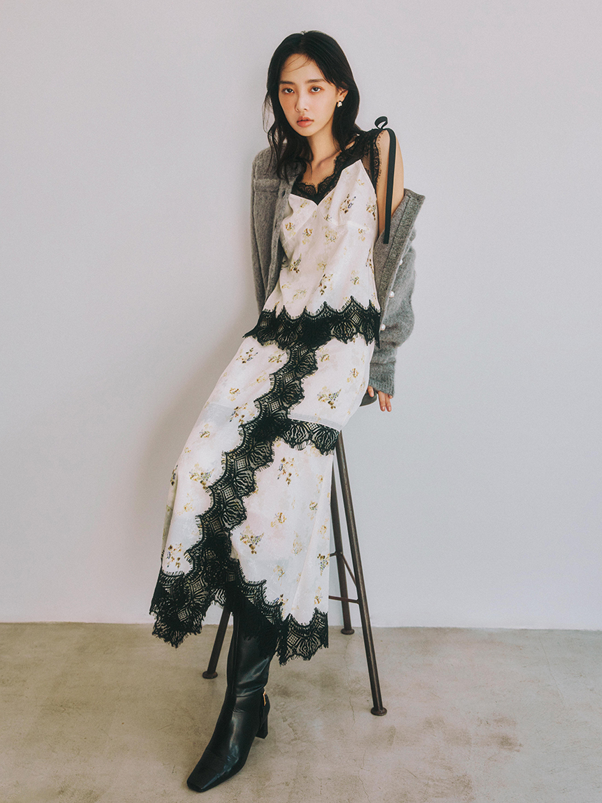 マーク＆ロナ カモ柄ホワイトスカート 試着のみ美品♪ レーストリムサテンナロースカート(ロングスカート)｜SKIRT｜FRAY I.D