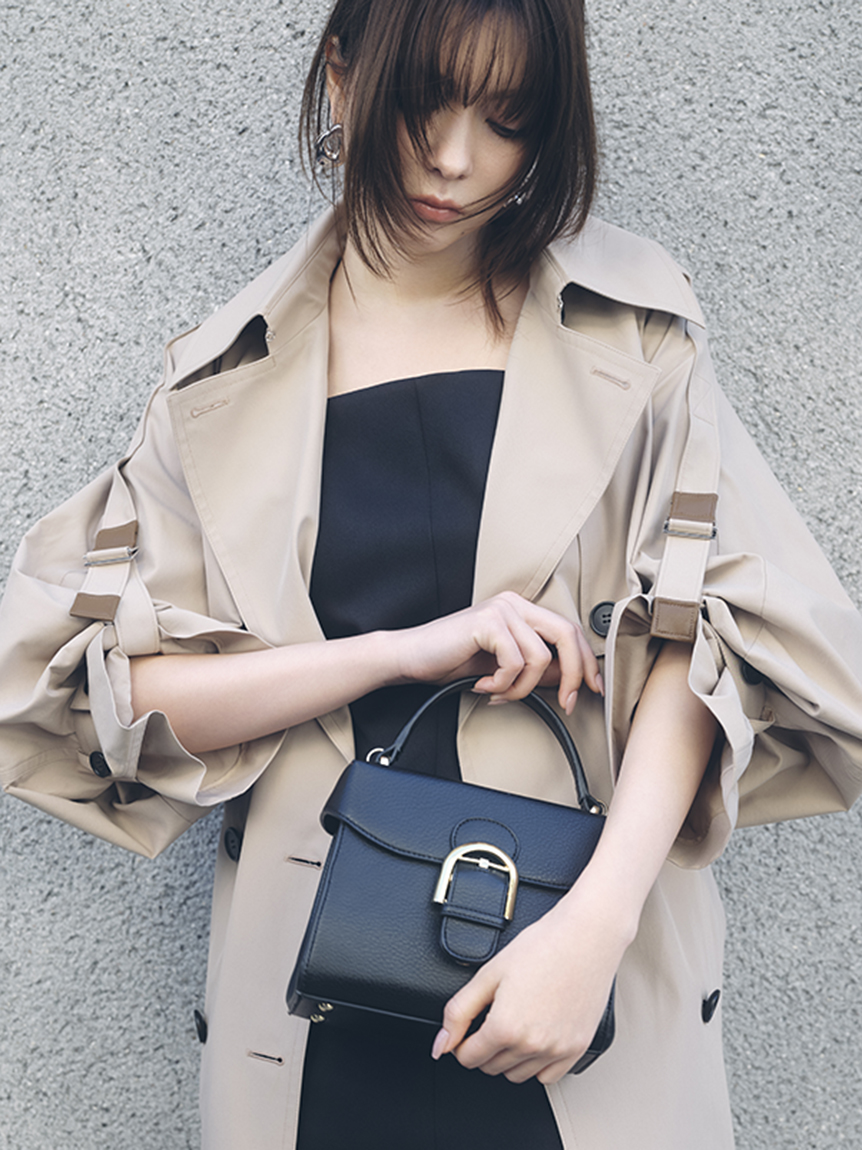 トラペーズフラップバックルバッグ(ハンドバッグ)｜バッグ｜FRAY I.D