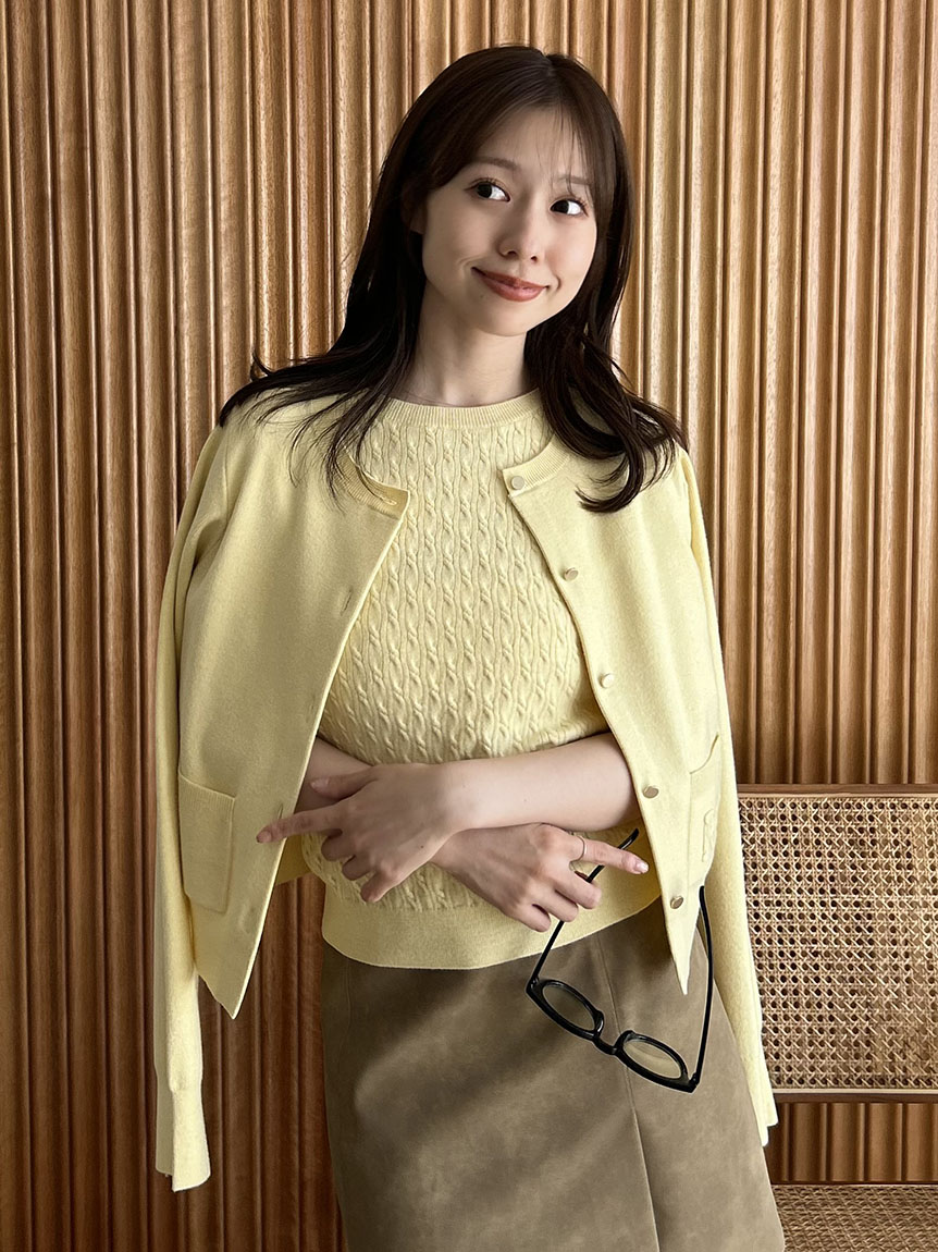 ロゴ刺繍ポケットネックカーディガン／ウォッシャブル(ニット