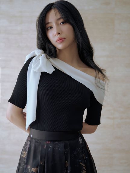 オフショルダーリボン付きニットトップス　フレイアイディー オフショルダーリボン付きニットトップス フレイアイディー - メルカリ