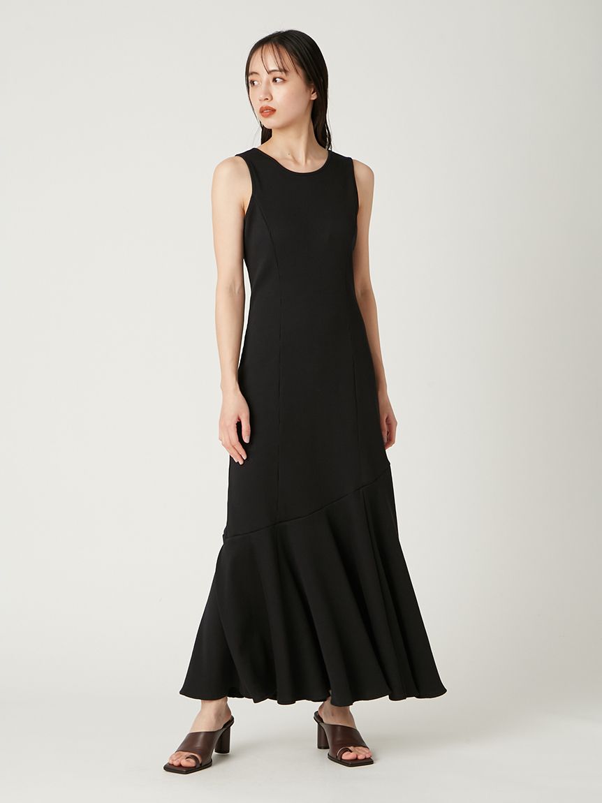SaturdayClub アシンメトリー プリーツヘム ワンピース SaturdayClub アシンメトリー プリーツヘム ワンピース