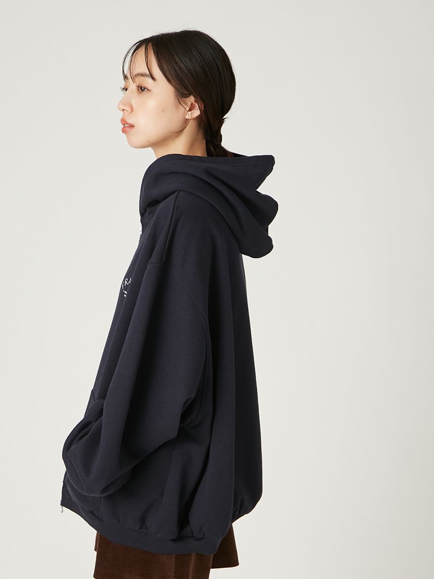 フーディー prima様 HTHのロゴがフロントに入ったジップフーディー🧺 今年はダメージ