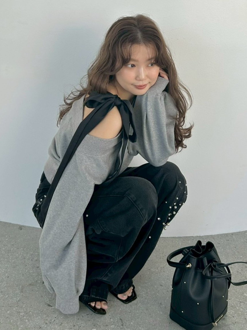 新品タグ付　ビッグリボンワンショルカットソー　灰色　FRAY I.D ビッグリボンワンショルカットソー(カットソー)｜トップス｜FRAY I.D