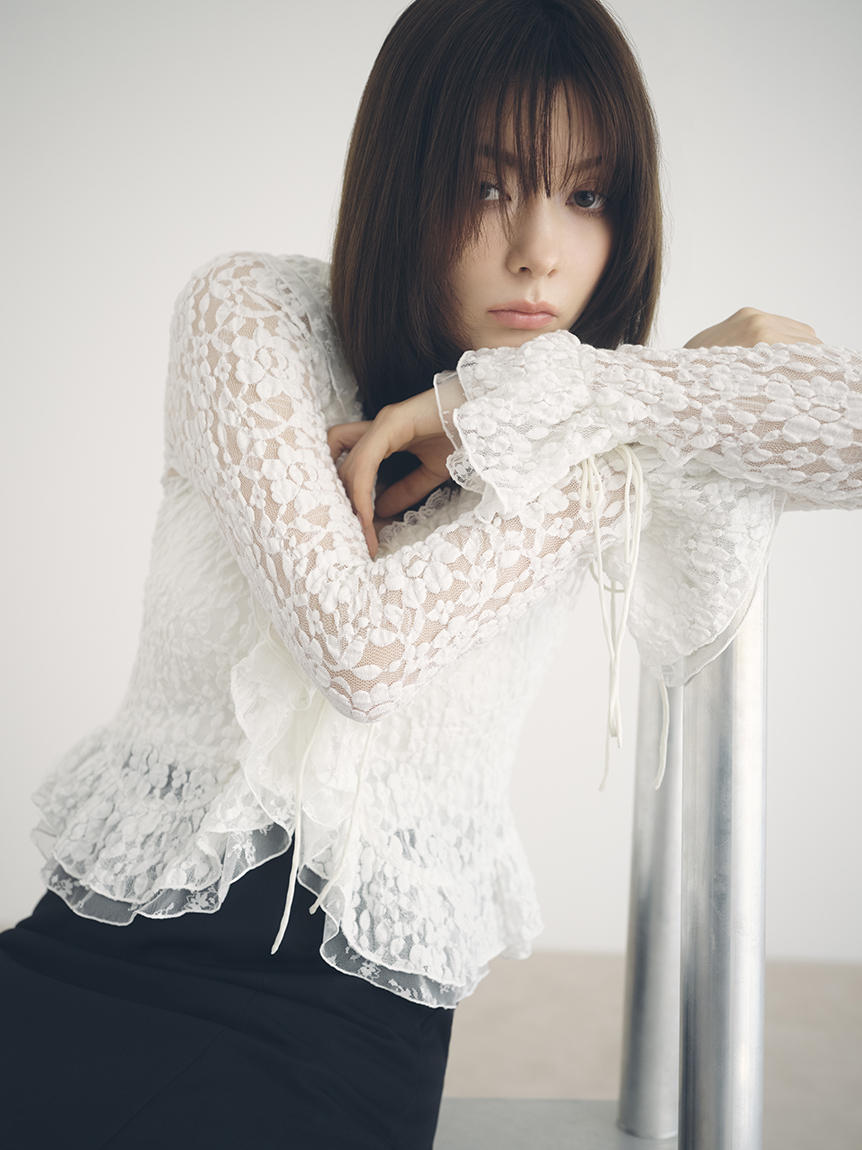 ラッフルデザインレーストップス(カットソー)｜トップス｜FRAY I.D