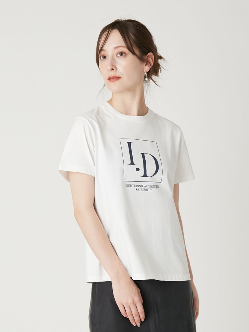 I.DロゴプリントTシャツ／ウォッシャブル・防シワ(カットソー