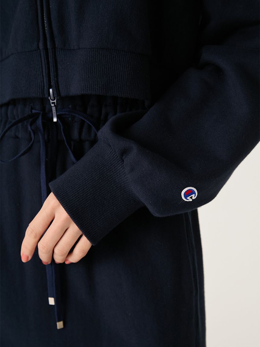 FRAY I.D｜Champion】リバースウィーブショートフーディ(カットソー
