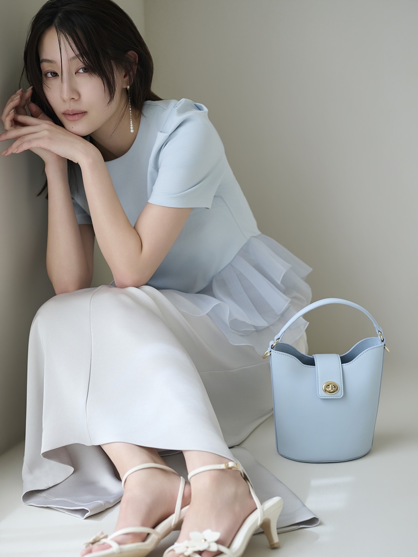 WEB限定カラー】シアーペプラムカットトップス／ウォッシャブル