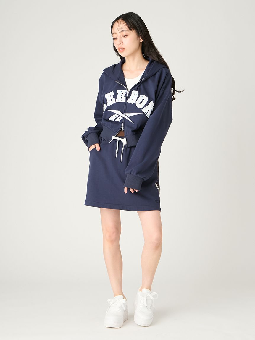 Reebok×FRAY I.D】ロゴショートフーディー(スウェット・トレーナー
